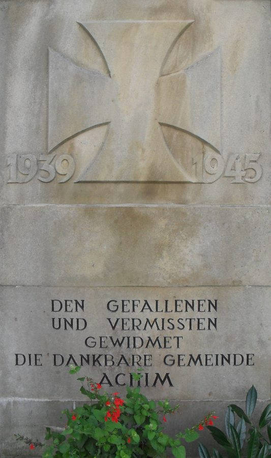 Inscription WW II