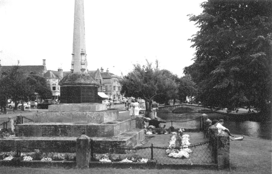 The Memorial in 1958